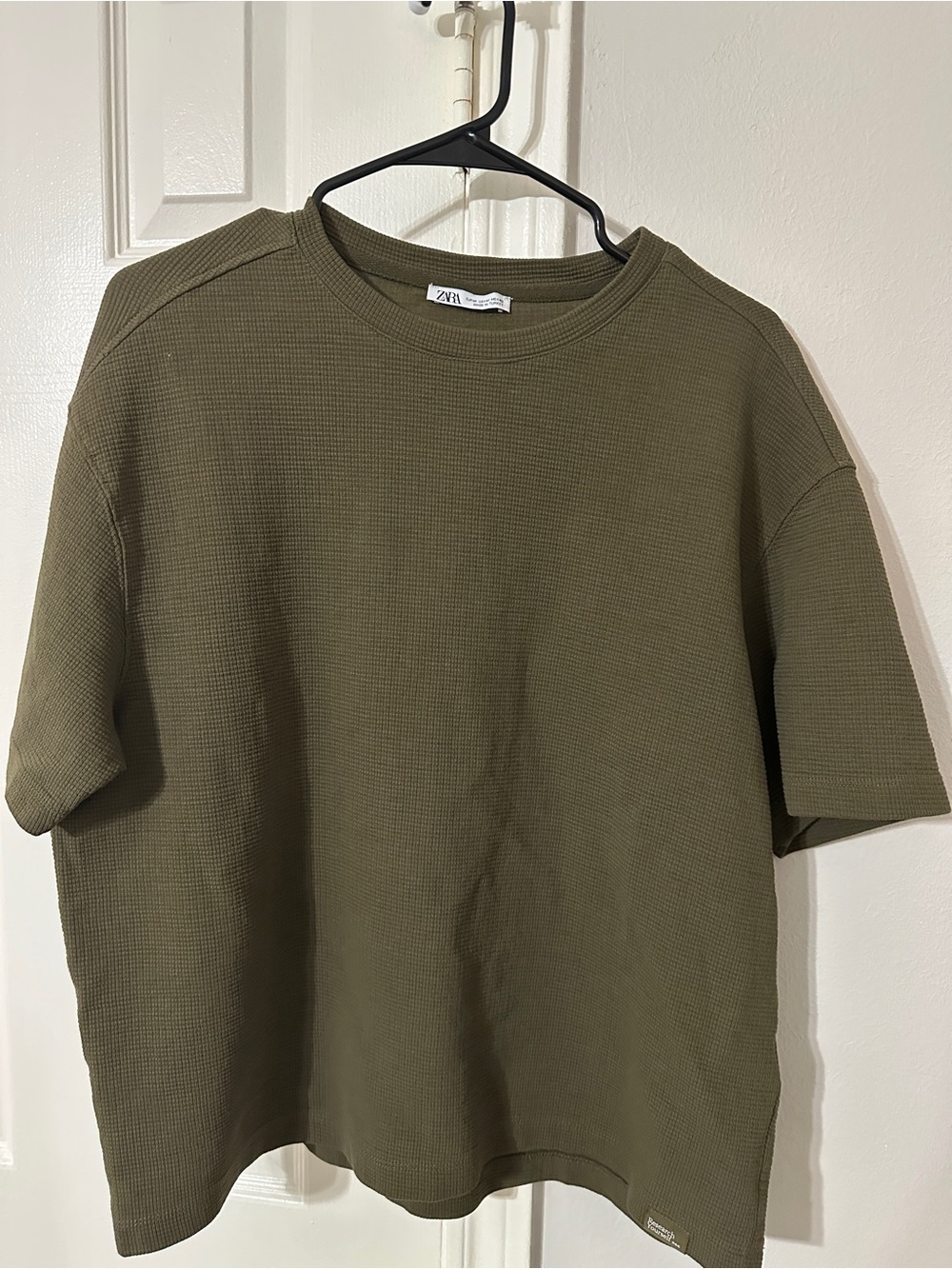 Zara Men’s Olive Waffle Short Sleeve T-Shirt